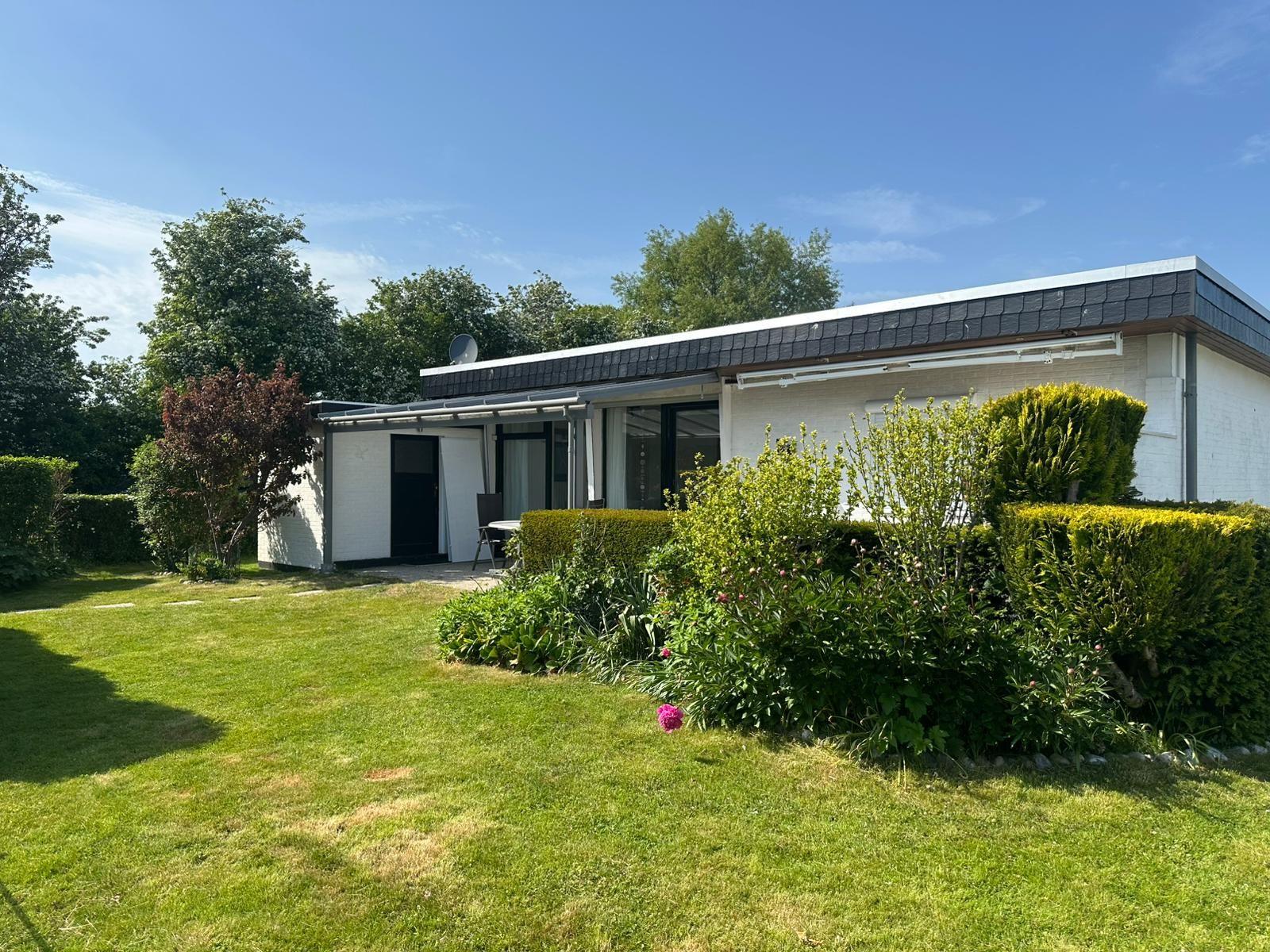 Seitenansicht Garten