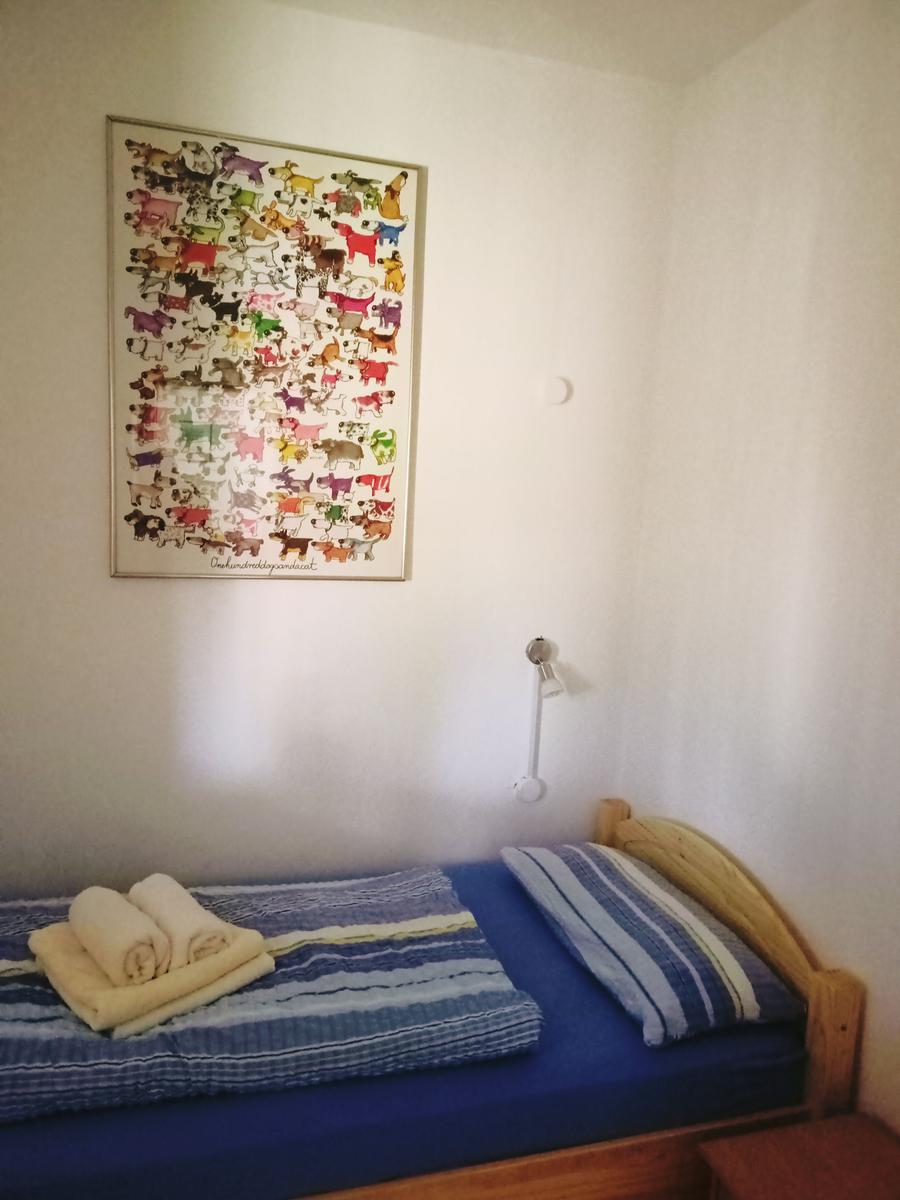 Schlafzimmer 2 mit einem Einzelbett