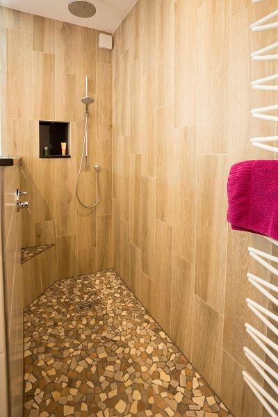 Ebenerdige Dusche großes Badezimmer