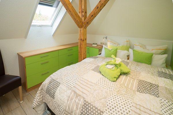 kleines Schlafzimmer Dachgeschoss