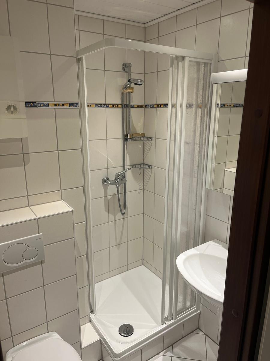 Bad mit Dusche