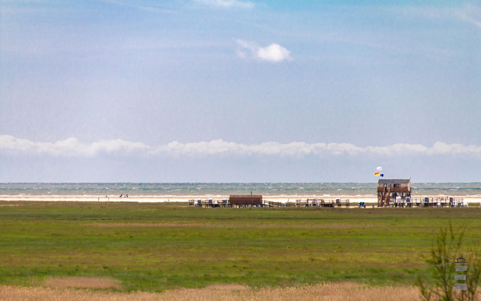 Aussicht bis zu den Pfahlbauten und das Meer...