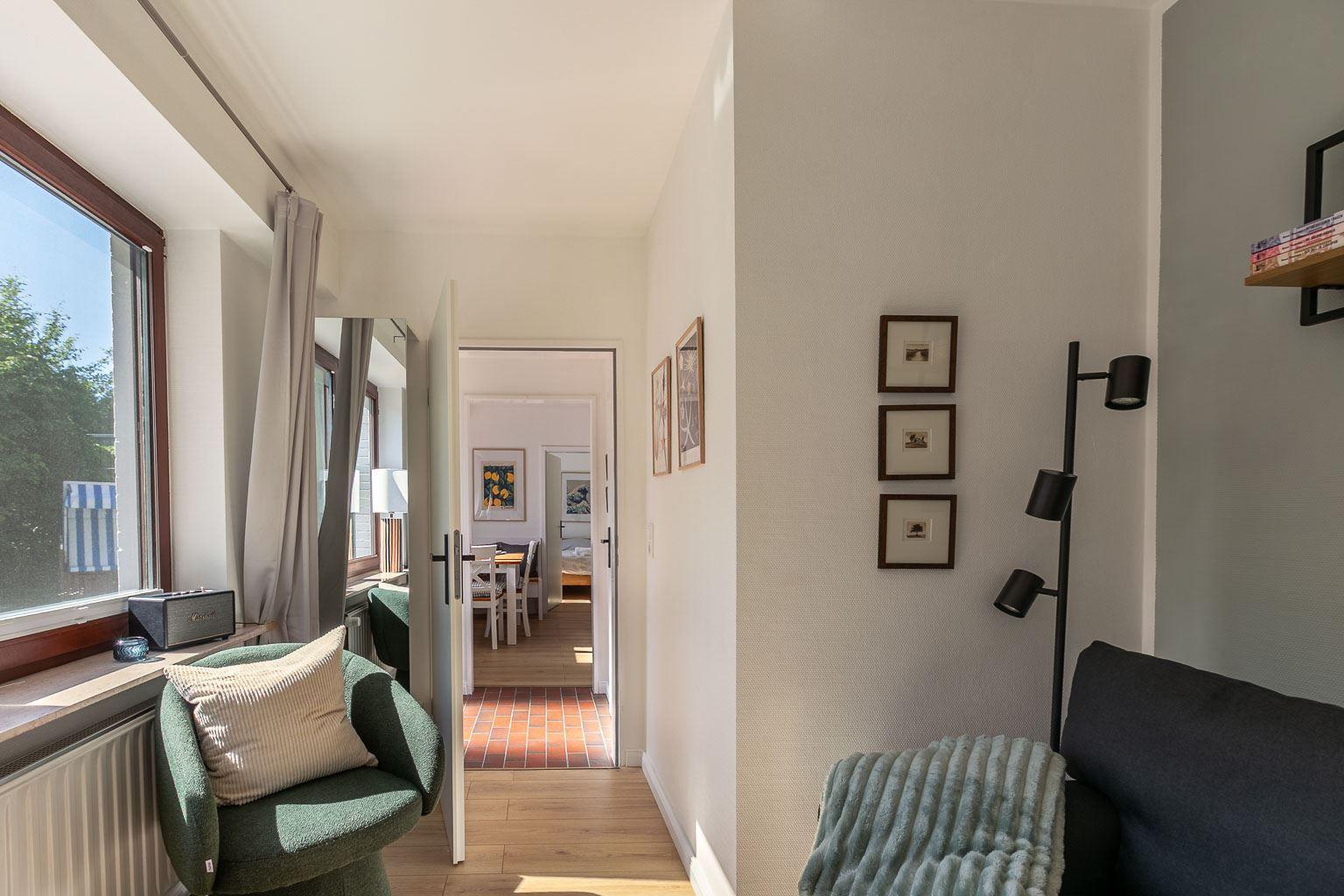 Wohn- und Schlafzimmer...