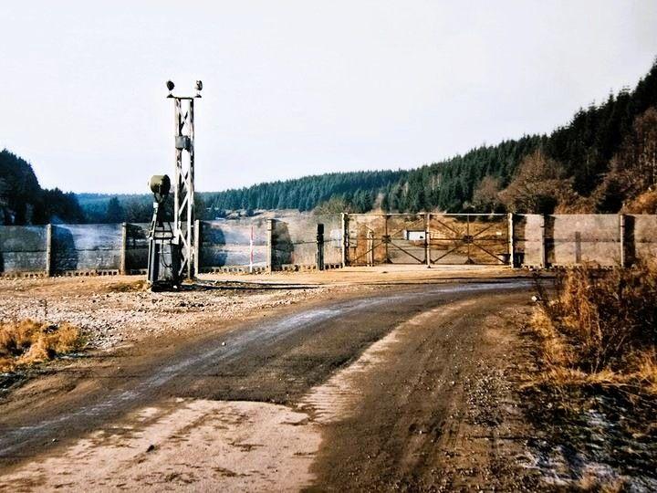Zeuge der Vergangenheit - viele Menschen aus der damaligen DDR haben  hier ihren Fluchtversuch mit ihrem Leben bezahlt