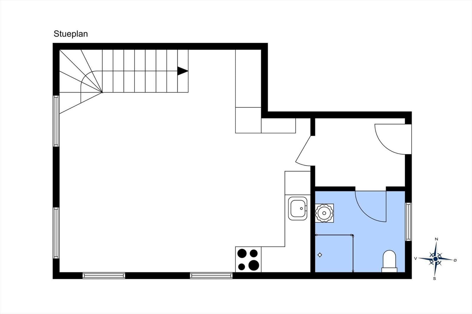 Floor plan shows living area, kitchen, bathroom, and stairs.