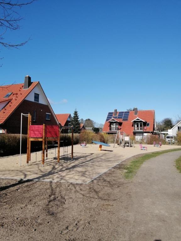 FEWO Kliff Watt Nr. 4, Hamburgerstr. 30, 27476 Cuxhaven Sahlenburg, Kinderspielplatz