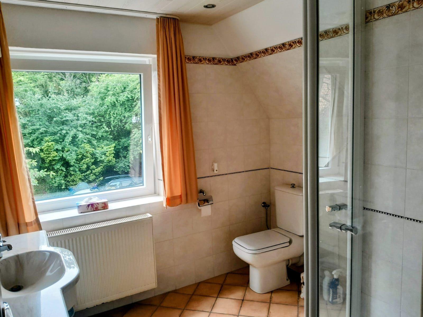 Whg 4
Geräumiges Duschbad