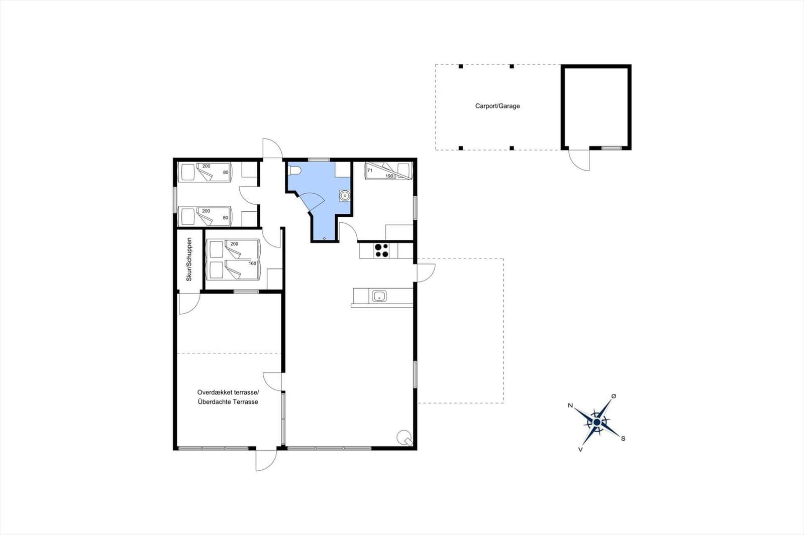 Wohnung mit drei Schlafzimmern, Küche, Bad und überdachter Terrasse sowie Carport.