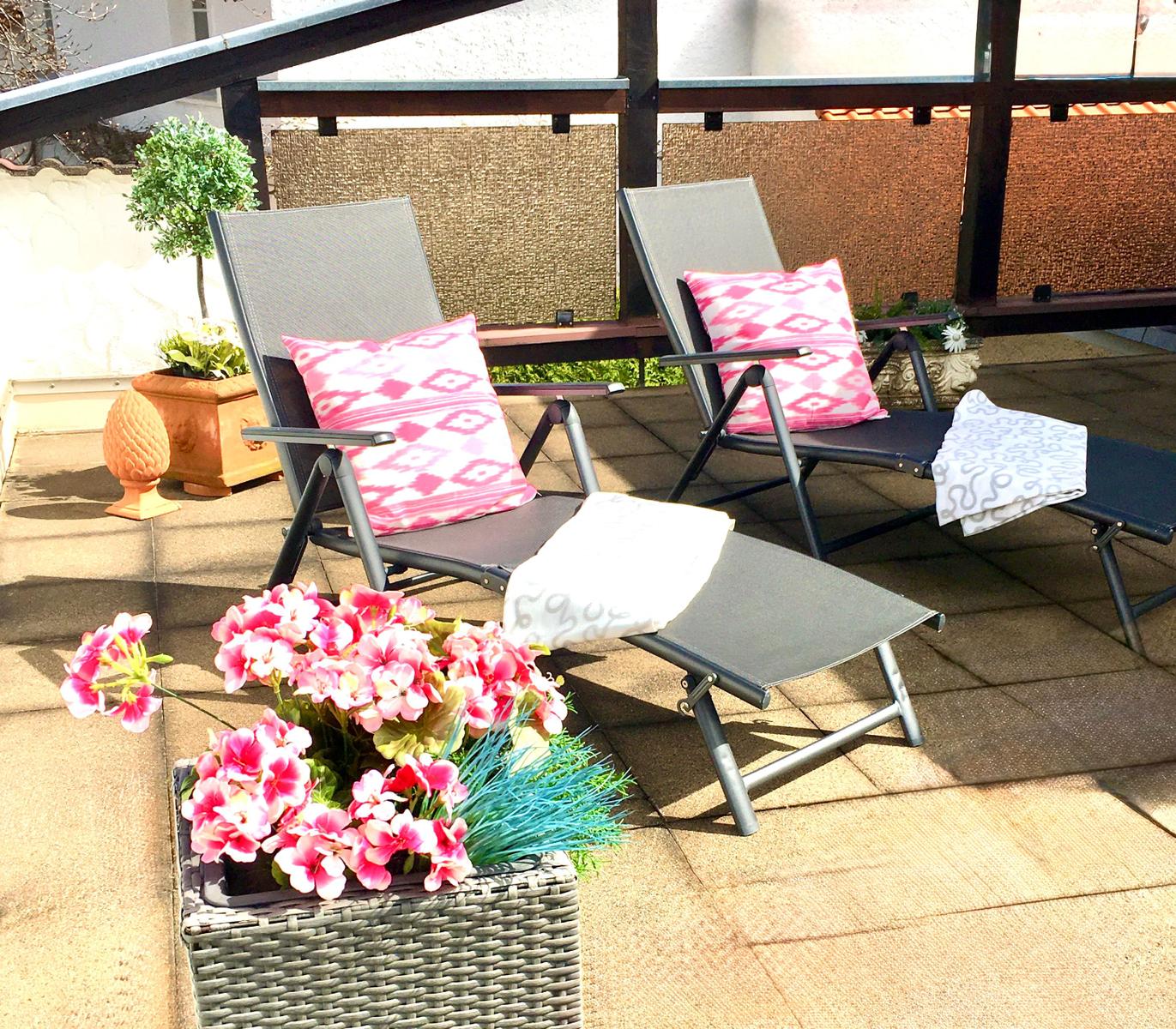 ☀️sommerlich ☀️ möblierte Terrasse
