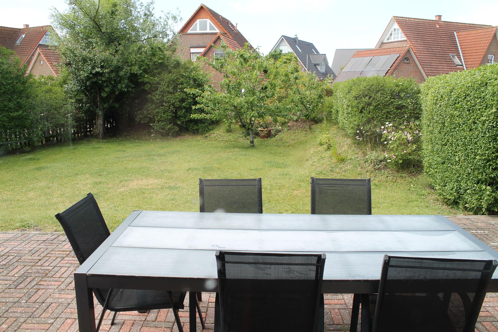 Terrasse und Garten