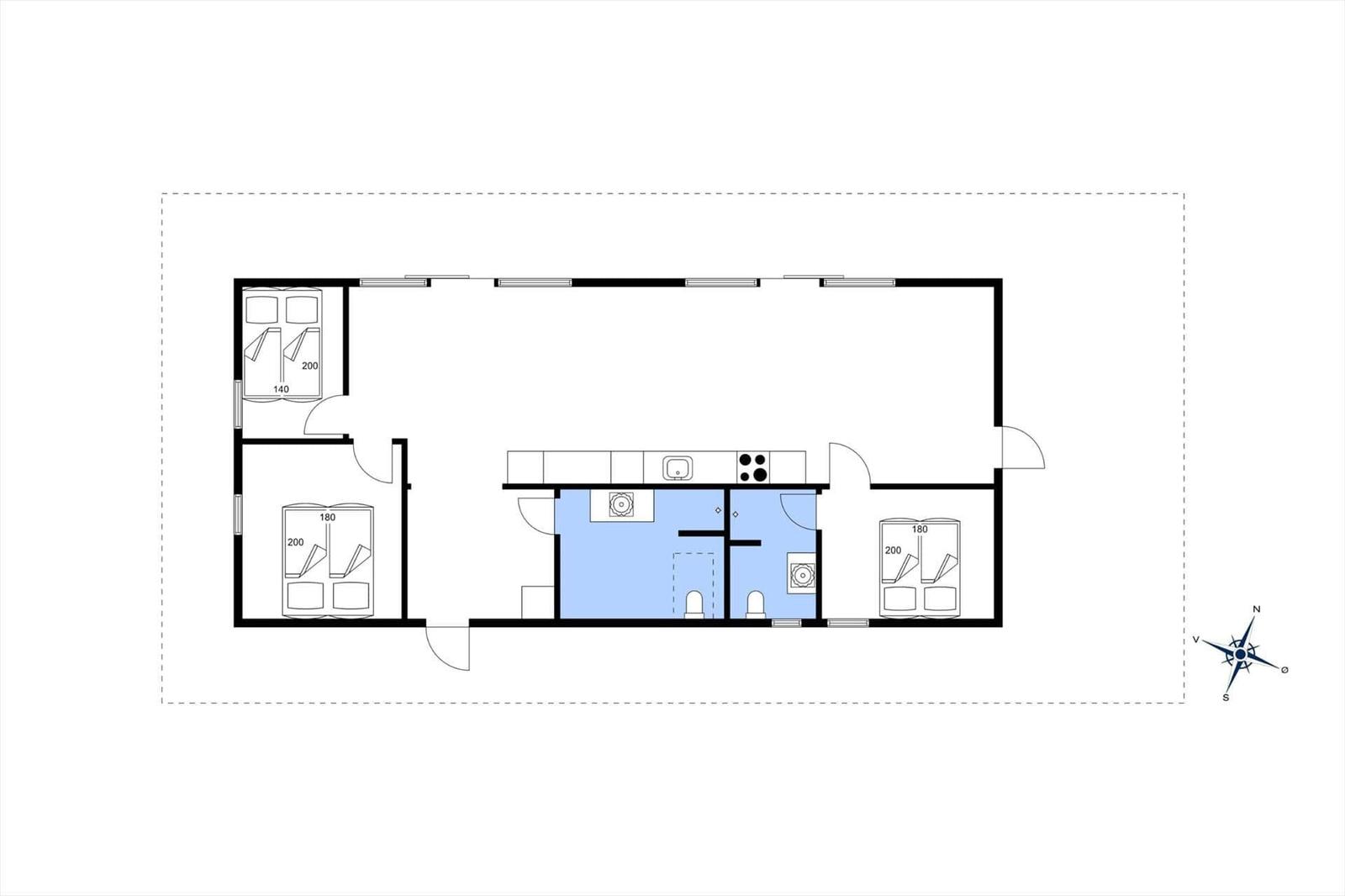 Wohnung mit Küche, zwei Schlafzimmern und Bad. Raumverteilung mit Maßangaben.