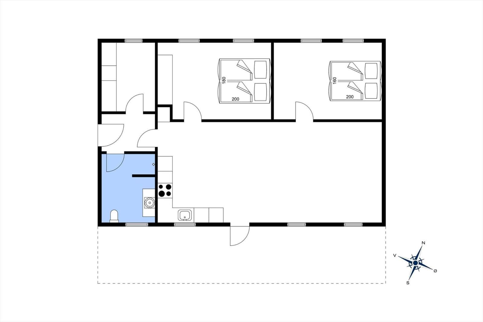 Wohnung mit zwei Schlafzimmern, Küche und Bad. Flur führt zu allen Räumen.