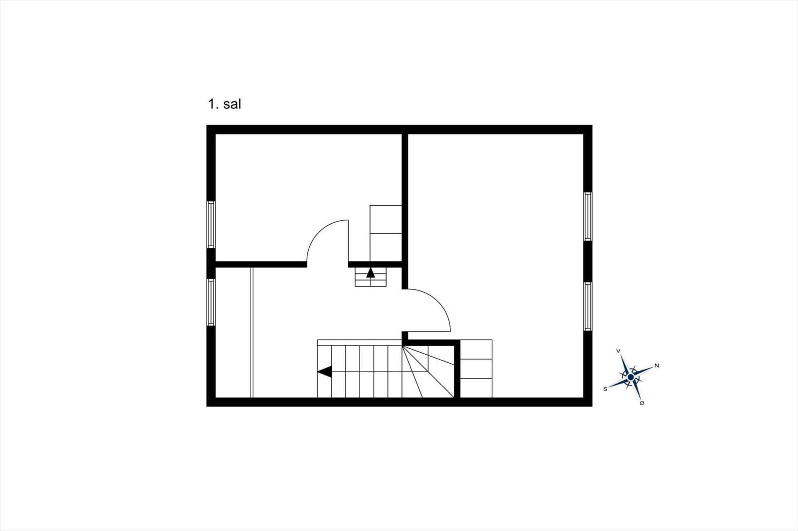 Erster Stockplan mit Treppenhaus und Raumbezeichnung.