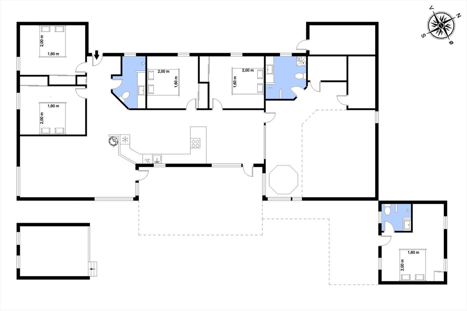 Wohnung mit mehreren Schlafzimmern, Küche und Badezimmer. Flur und Toiletten sind ebenfalls eingezeichnet.