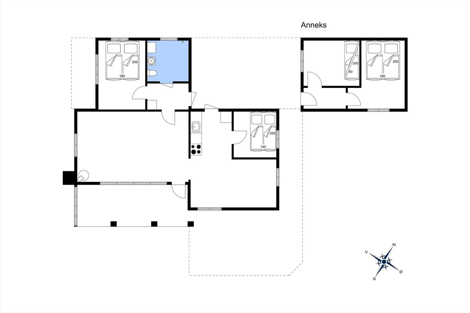Functional floor plan with bedrooms, kitchen, and annex.