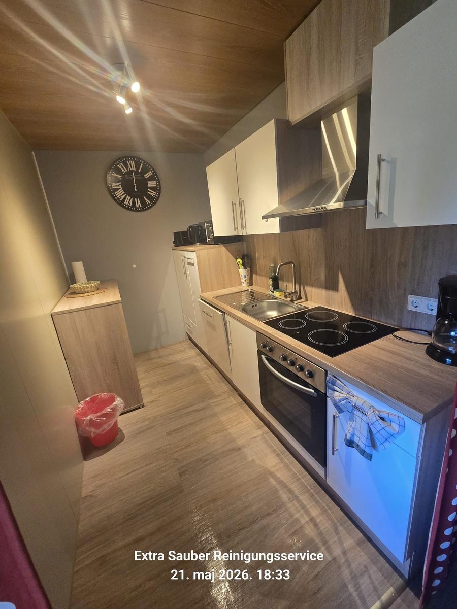 Ferienwohnung am Glockenberg: offene Küche