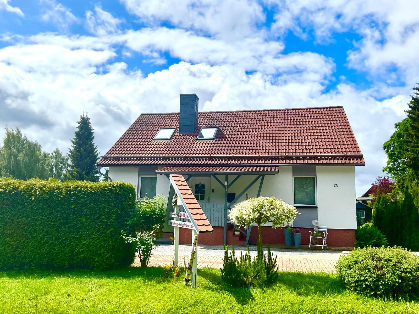 Vorderansicht unseres Hauses