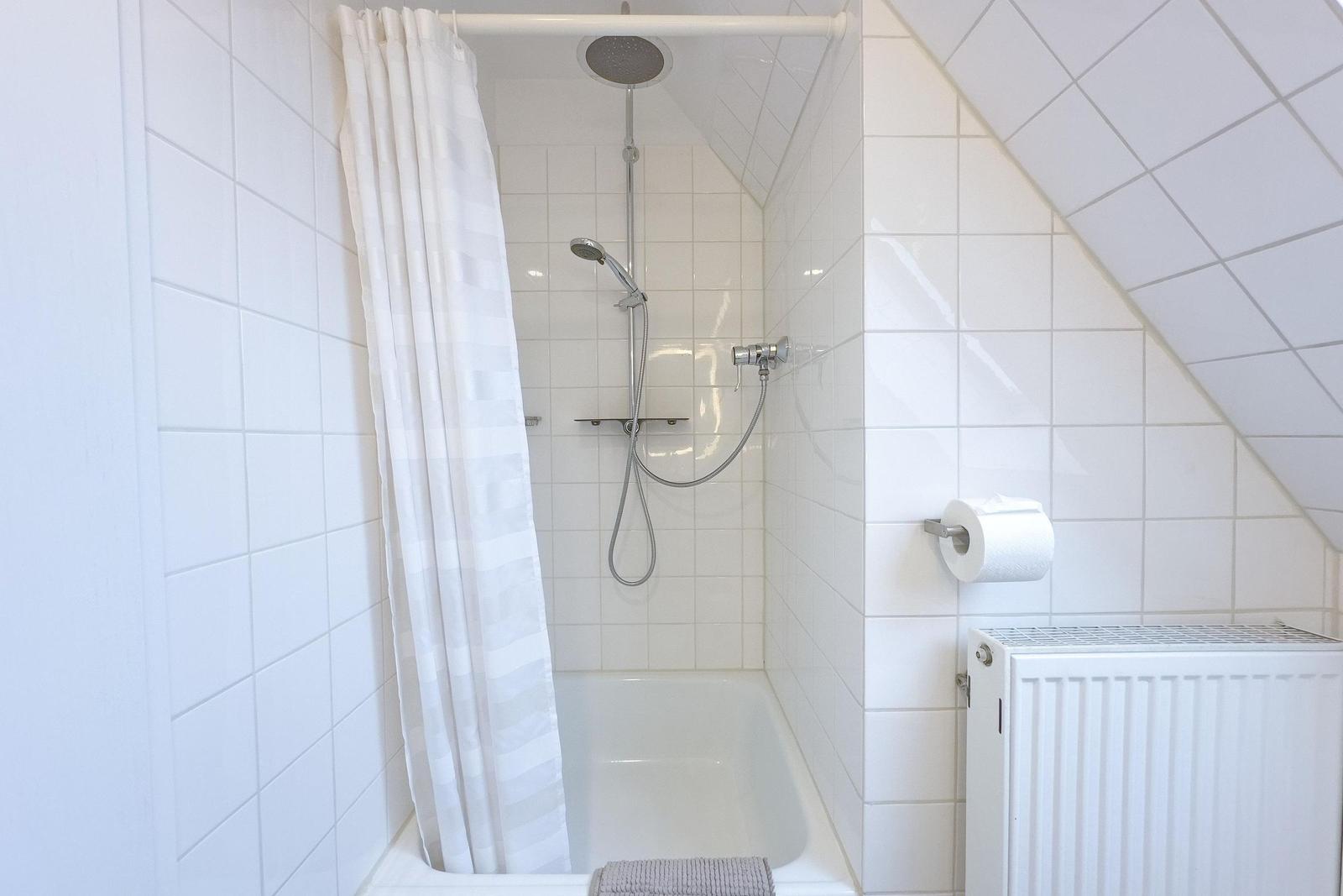 Badezimmer 2