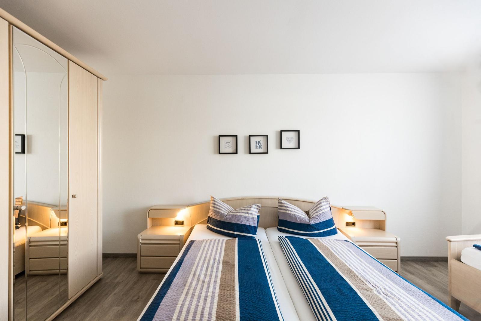 Schlafzimmer 2