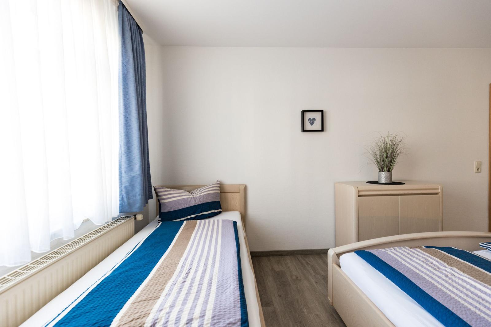 Schlafzimmer 2