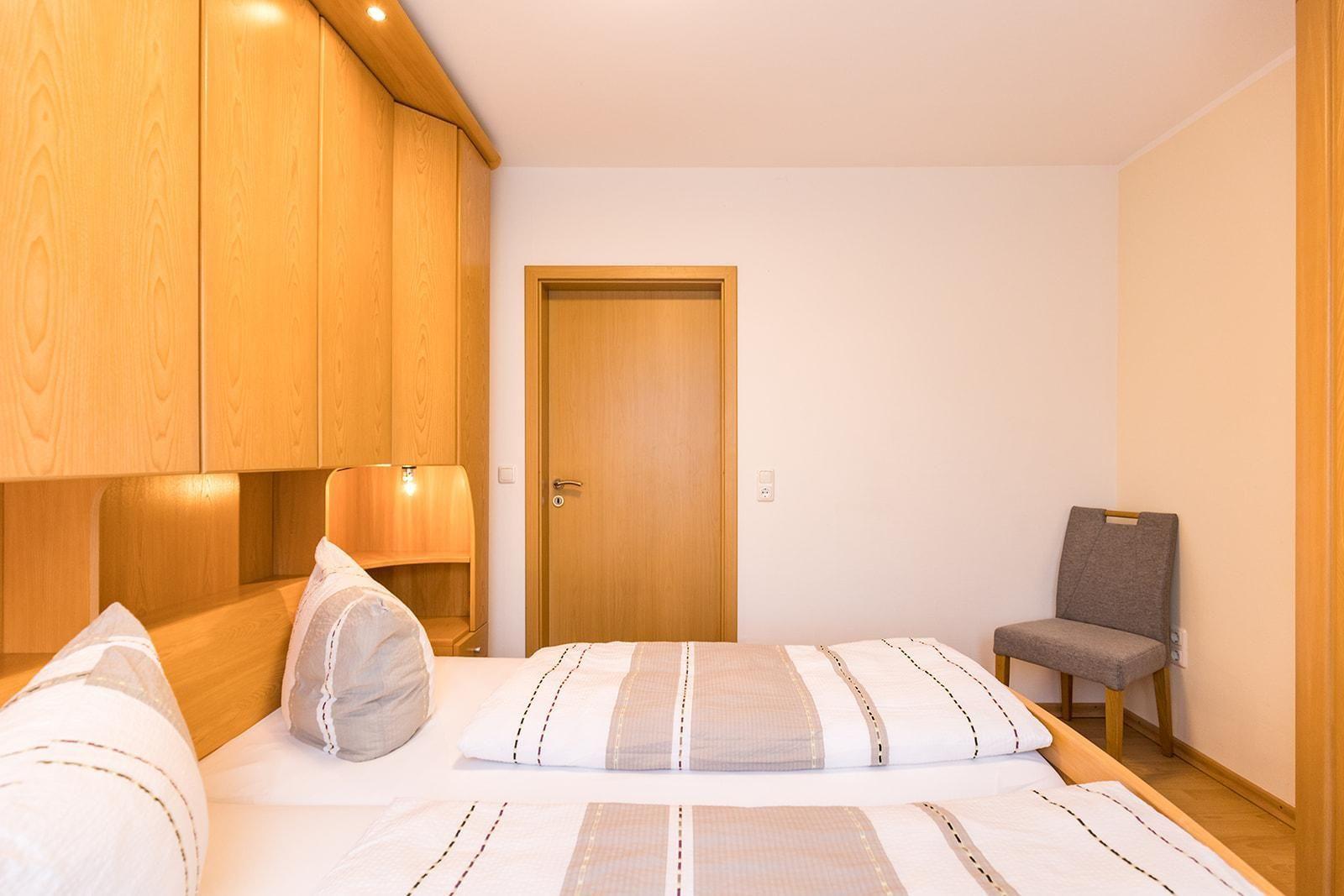 Schlafzimmer 2