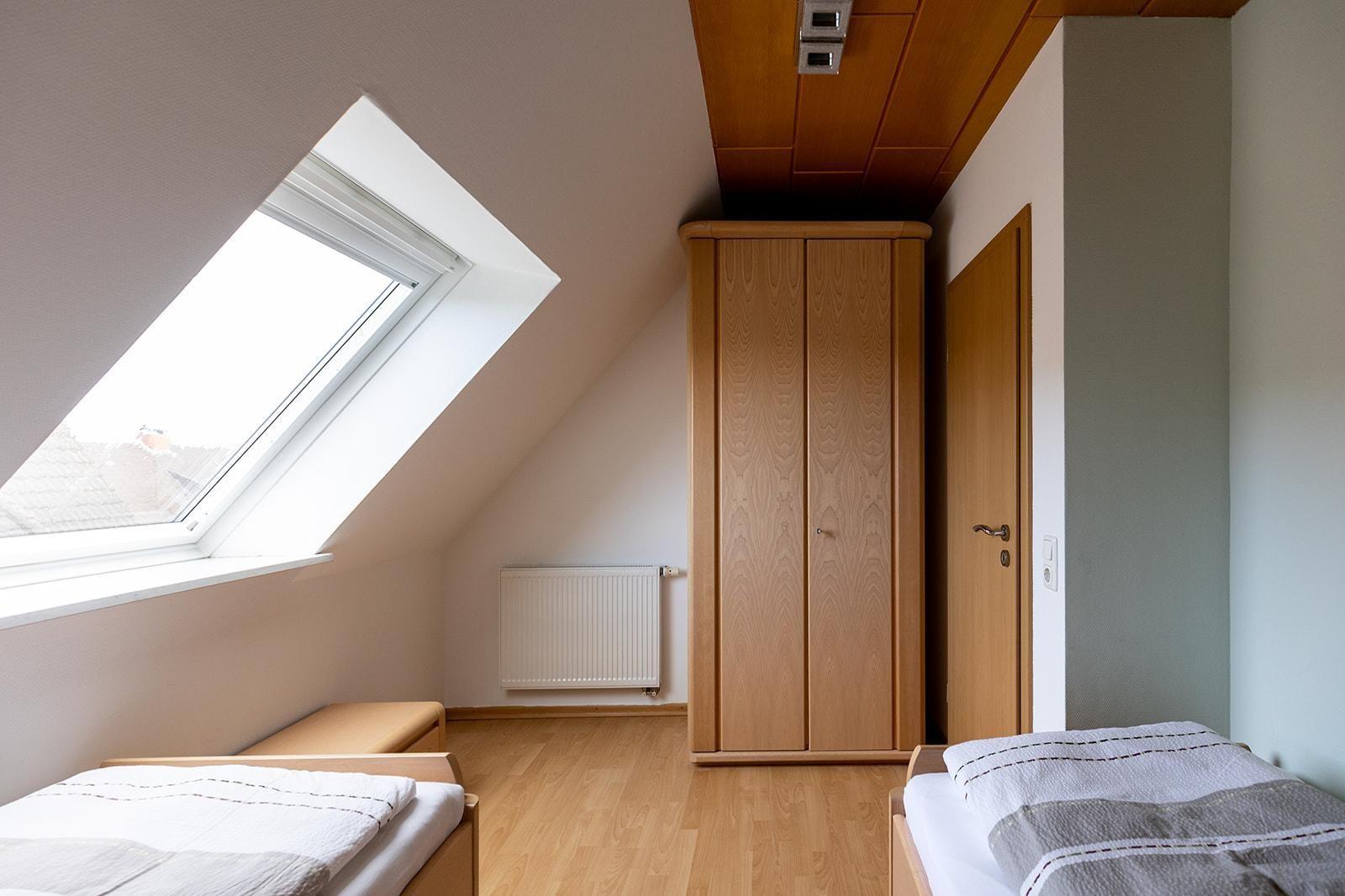 Schlafzimmer 2