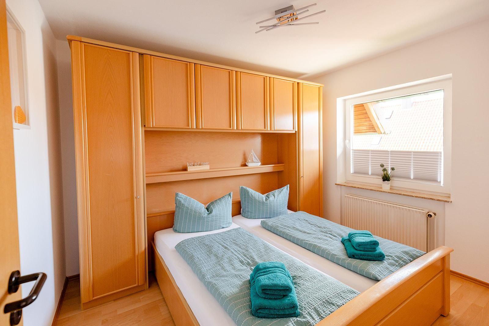 Schlafzimmer 2