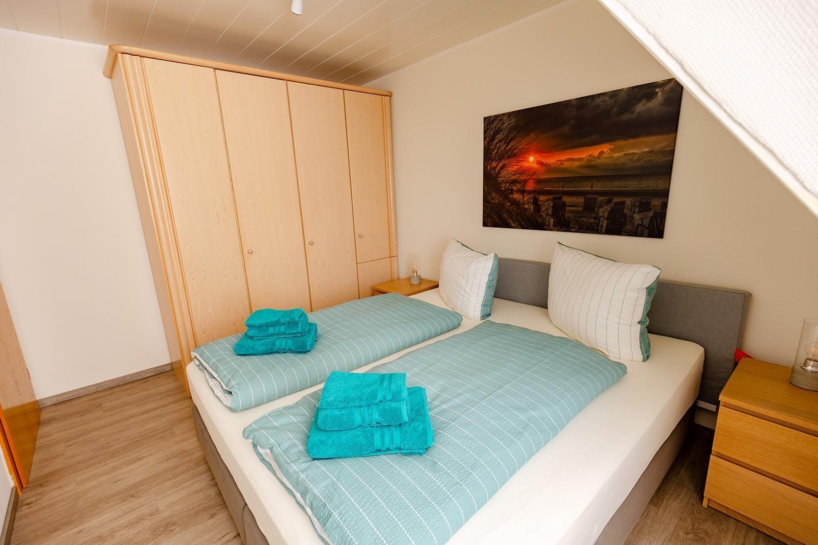 Schlafzimmer 1