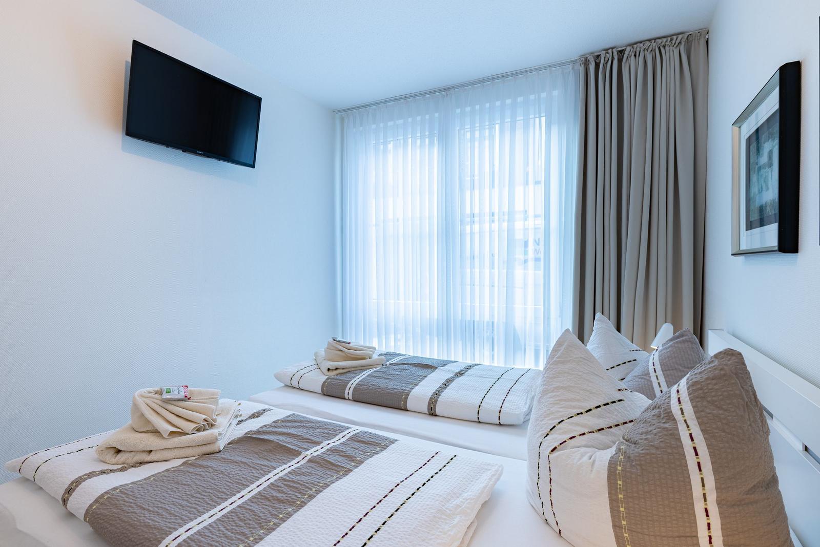 Schlafzimmer 2