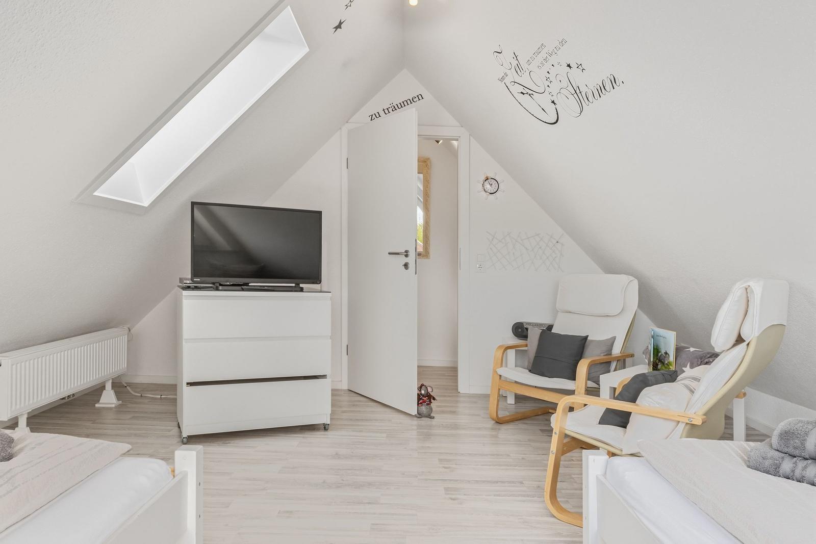 Schlafzimmer 2