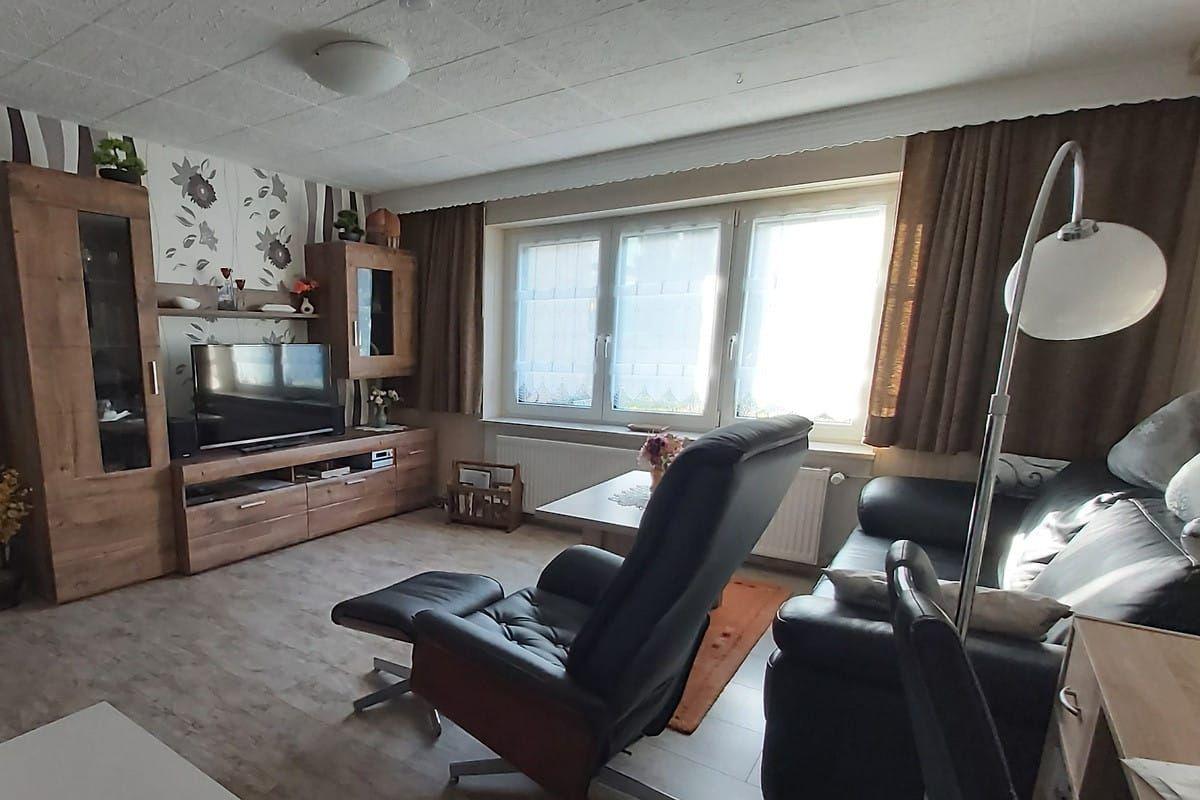 Großes helles Wohnzimmer