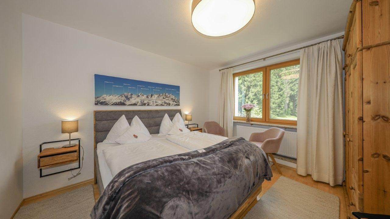 Gartenhotel Rosenhof bei Kitzbühel – Traumlage
inklusive aller Hotelangebote
Ferienwohnungen – Ferienhäuser – schöne Zimmer in allen Größen