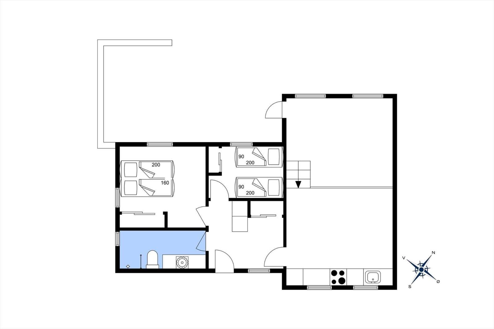 Wohnung mit zwei Schlafzimmern, Küche und Bad. Raumverteilung mit Kompass.