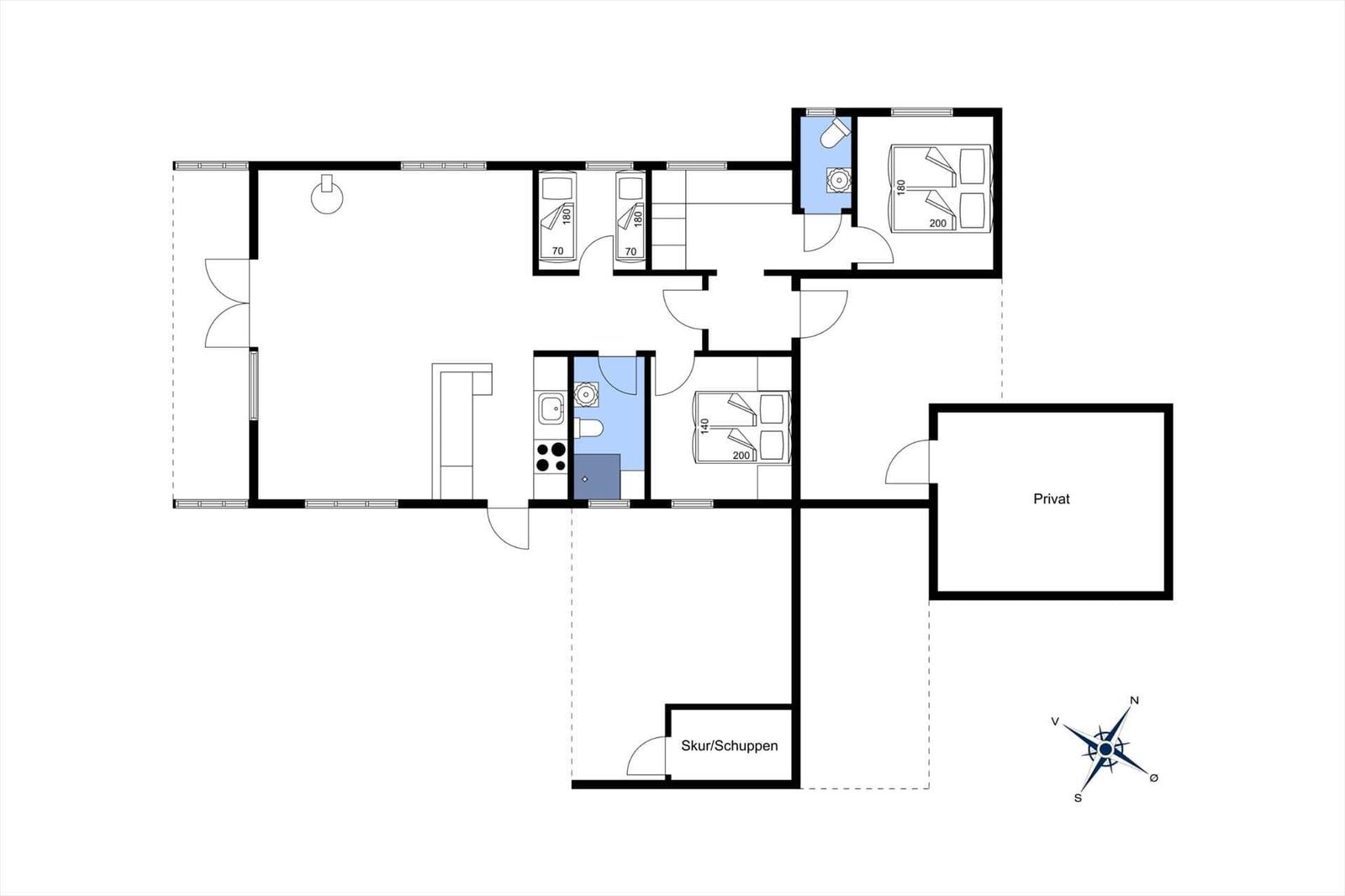 Wohnung mit Küche, drei Schlafzimmern und Bad. Privater Bereich und Garage vorhanden.