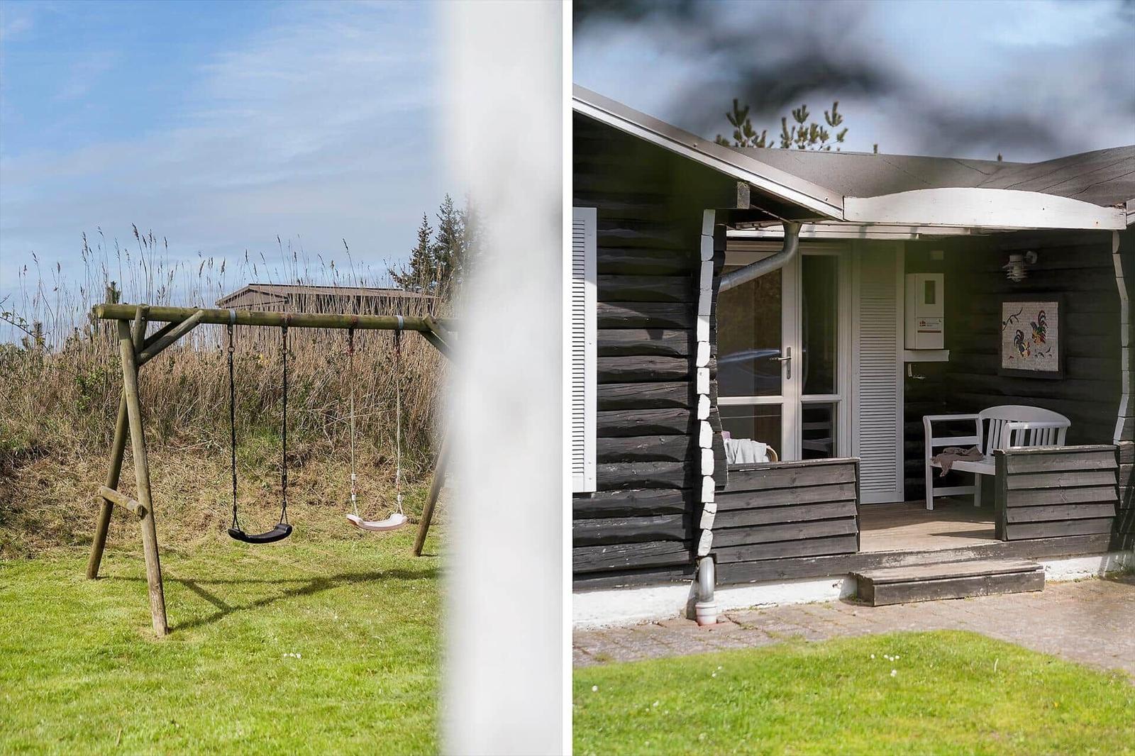 Haus mit Terrasse und Schaukel im Freien