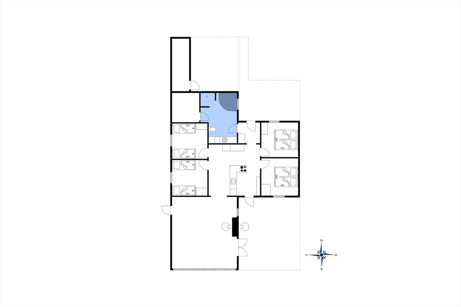 Wohnung mit vier Schlafzimmern, Küche und Bad. Raumplan mit Orientierung.