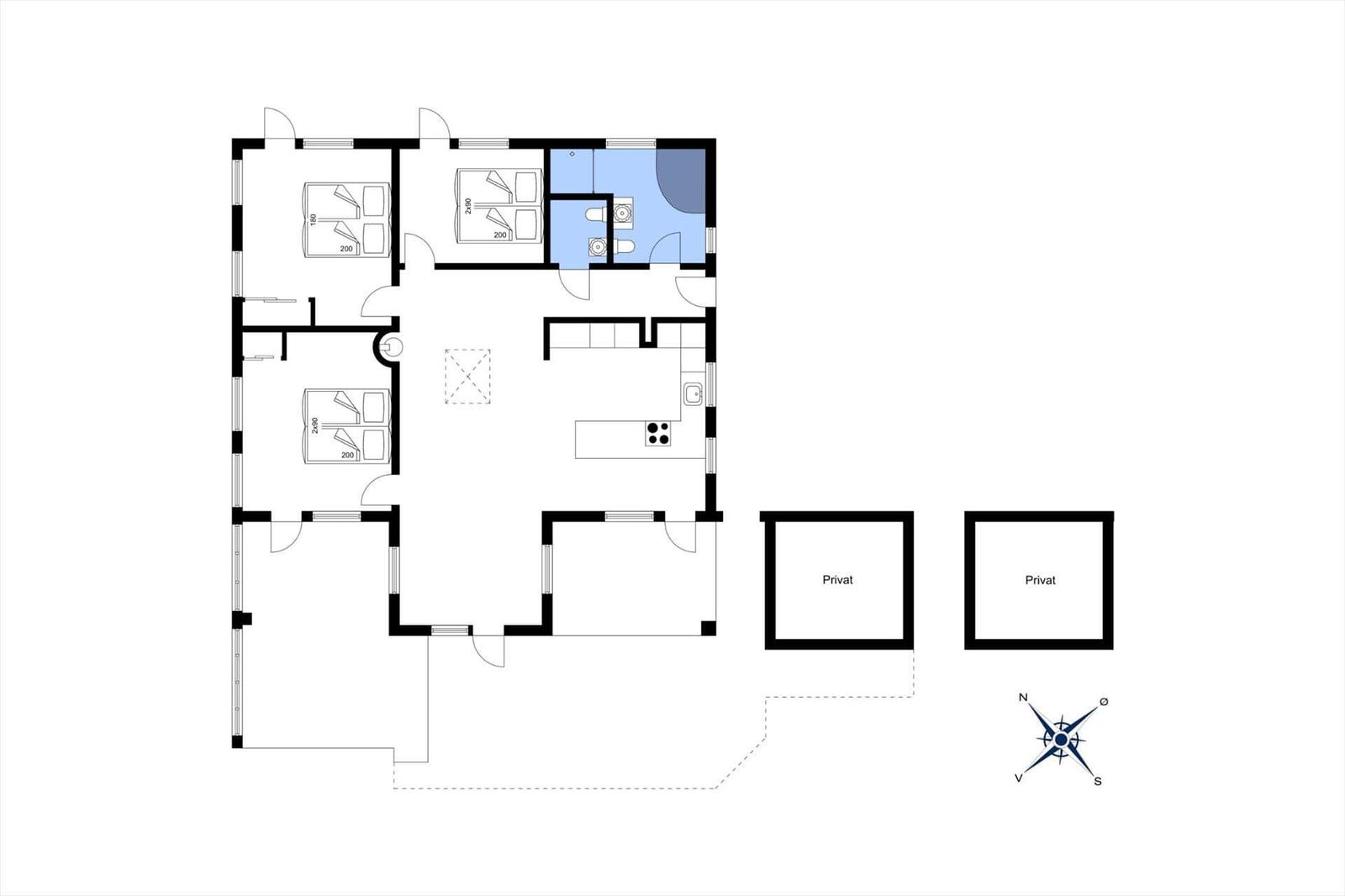 Apartment with three bedrooms, kitchen, and bathroom. Two private outdoor areas.