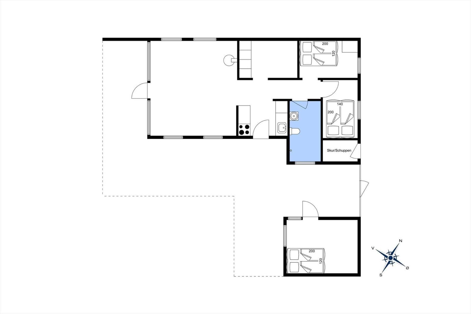 Apartment with three bedrooms, kitchen, and bathroom. Outdoor area with garage.