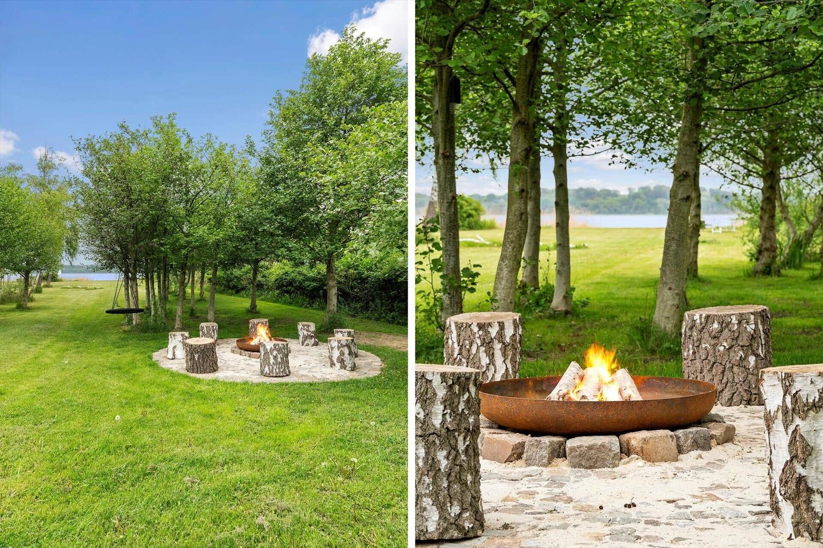 Feuerkorb mit Baumstumpf-Sitzen im Garten, Blick auf See und Bäume.