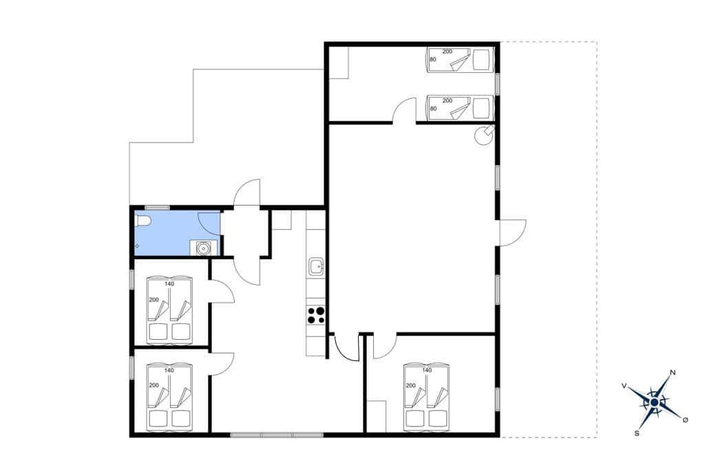 Wohnung mit drei Schlafzimmern, Küche und Bad. Raumübersicht mit Kompass.