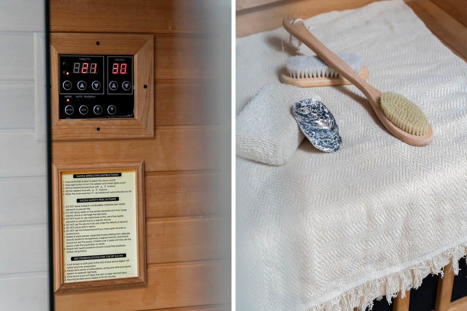 Sauna mit Bedienfeld und Sicherheitshinweisen. Holzoberfläche mit Bürsten und Stein.