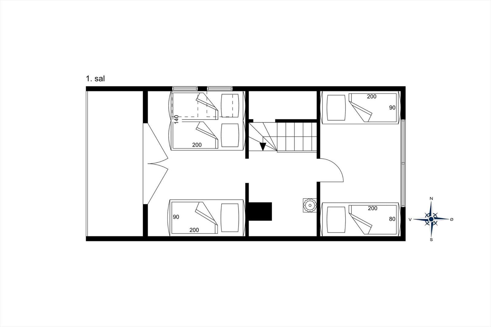 Erdgeschossplan mit Schlafzimmer, Bad und Treppe zur oberen Etage.