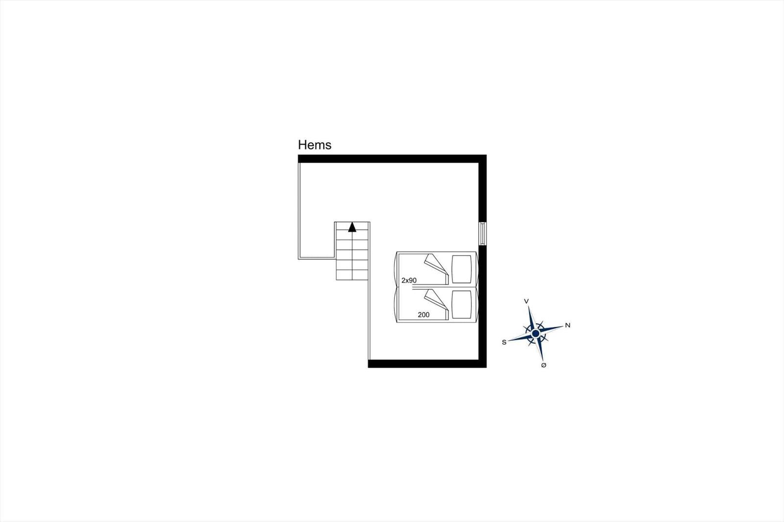 Hems: Grundriss mit Schlafzimmer und Treppe. Kompass für Orientierung.