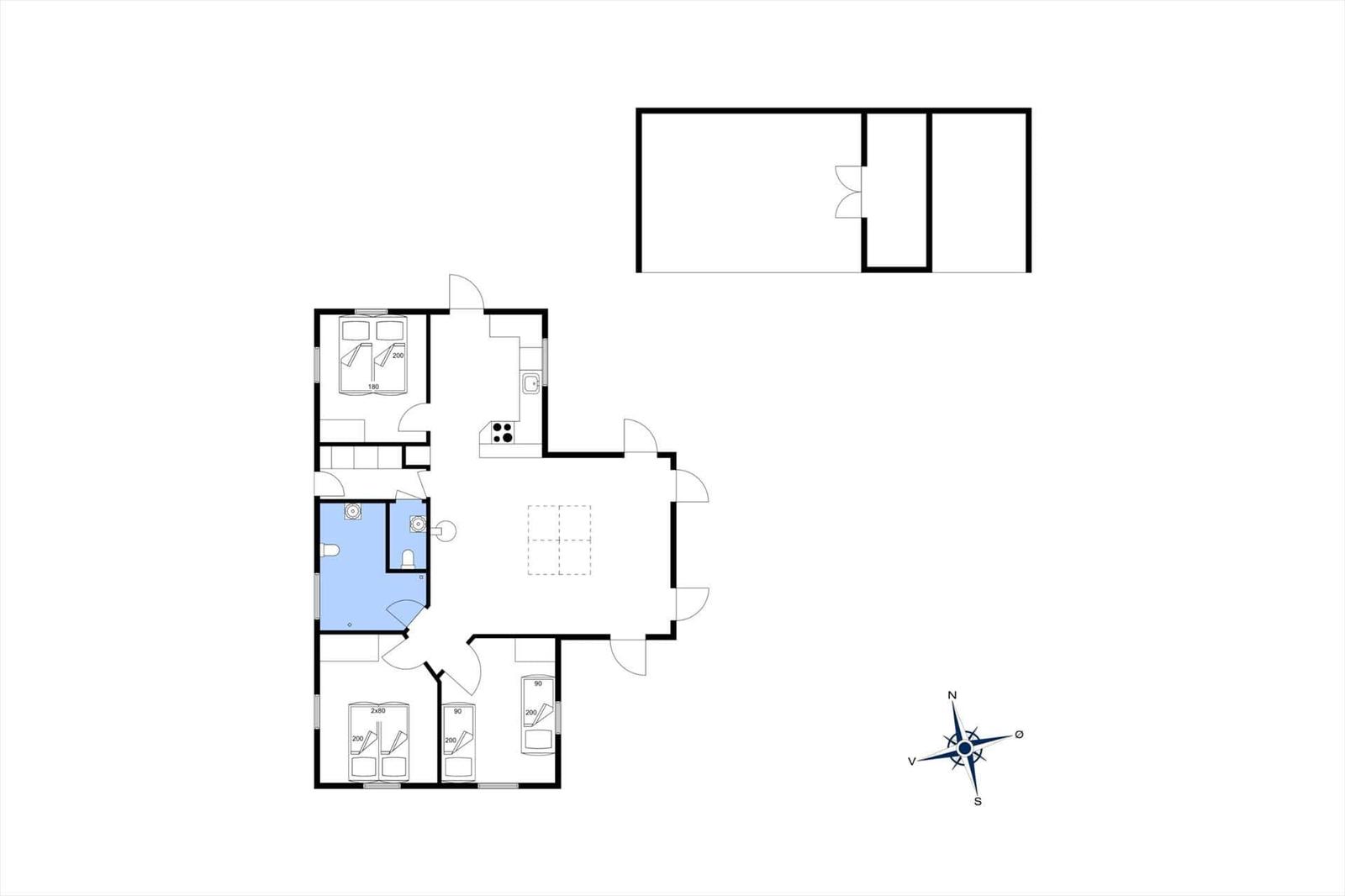 Wohnung mit drei Schlafzimmern, Küche und Bad. Nordostlage mit Kompass.