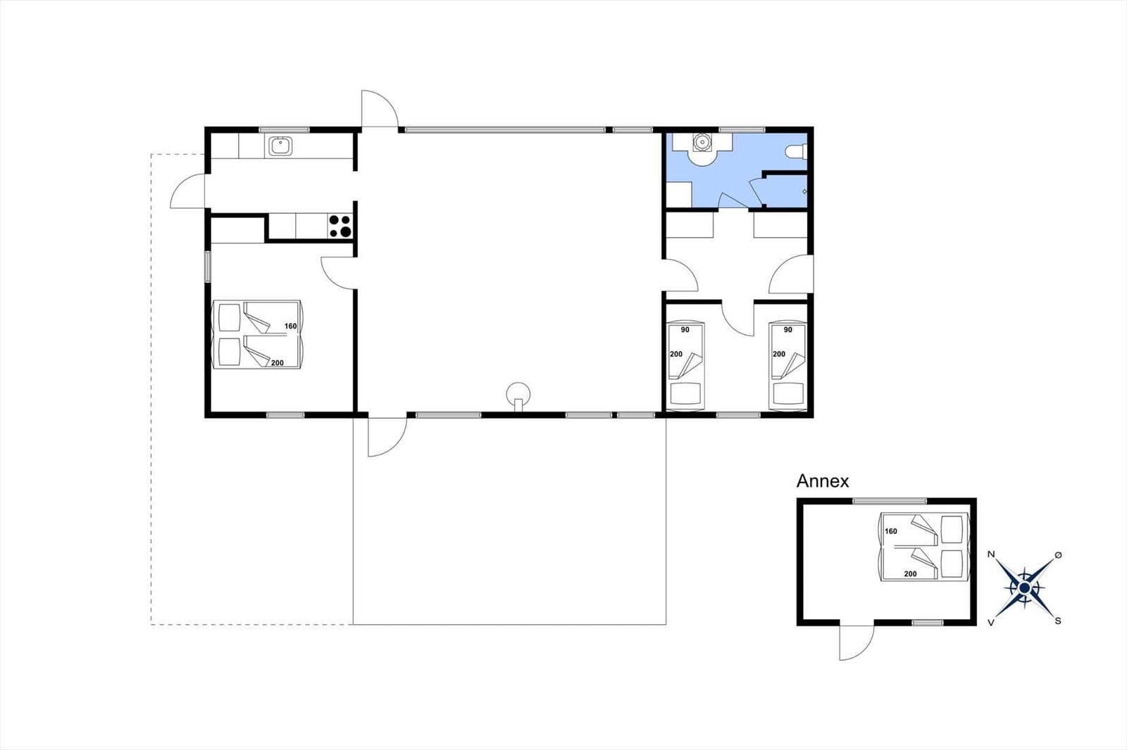 Die Wohnung hat drei Schlafzimmer, eine Küche und ein Badezimmer mit Dusche.