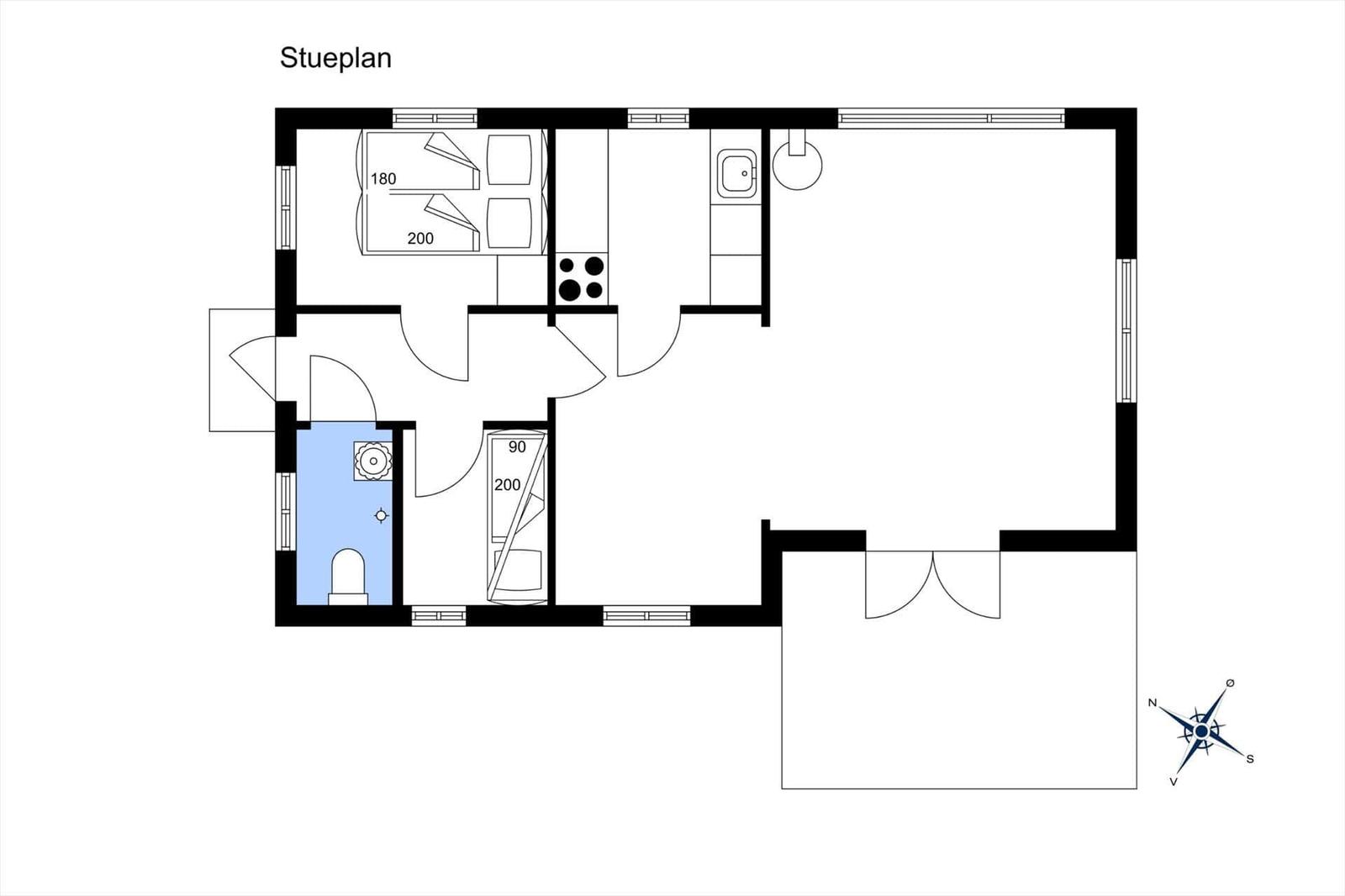 Stueplan zeigt Wohn- und Schlafzimmer, Küche, Bad und Toilette mit Maßen.