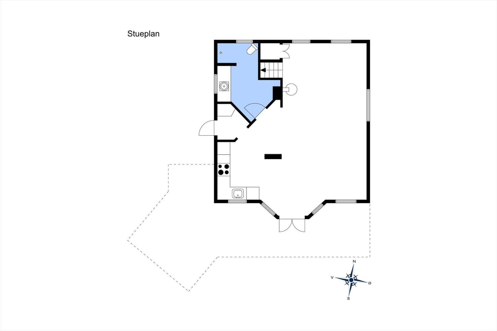 Stueplan zeigt Wohn- und Küchenbereich mit Treppenhaus und Bad