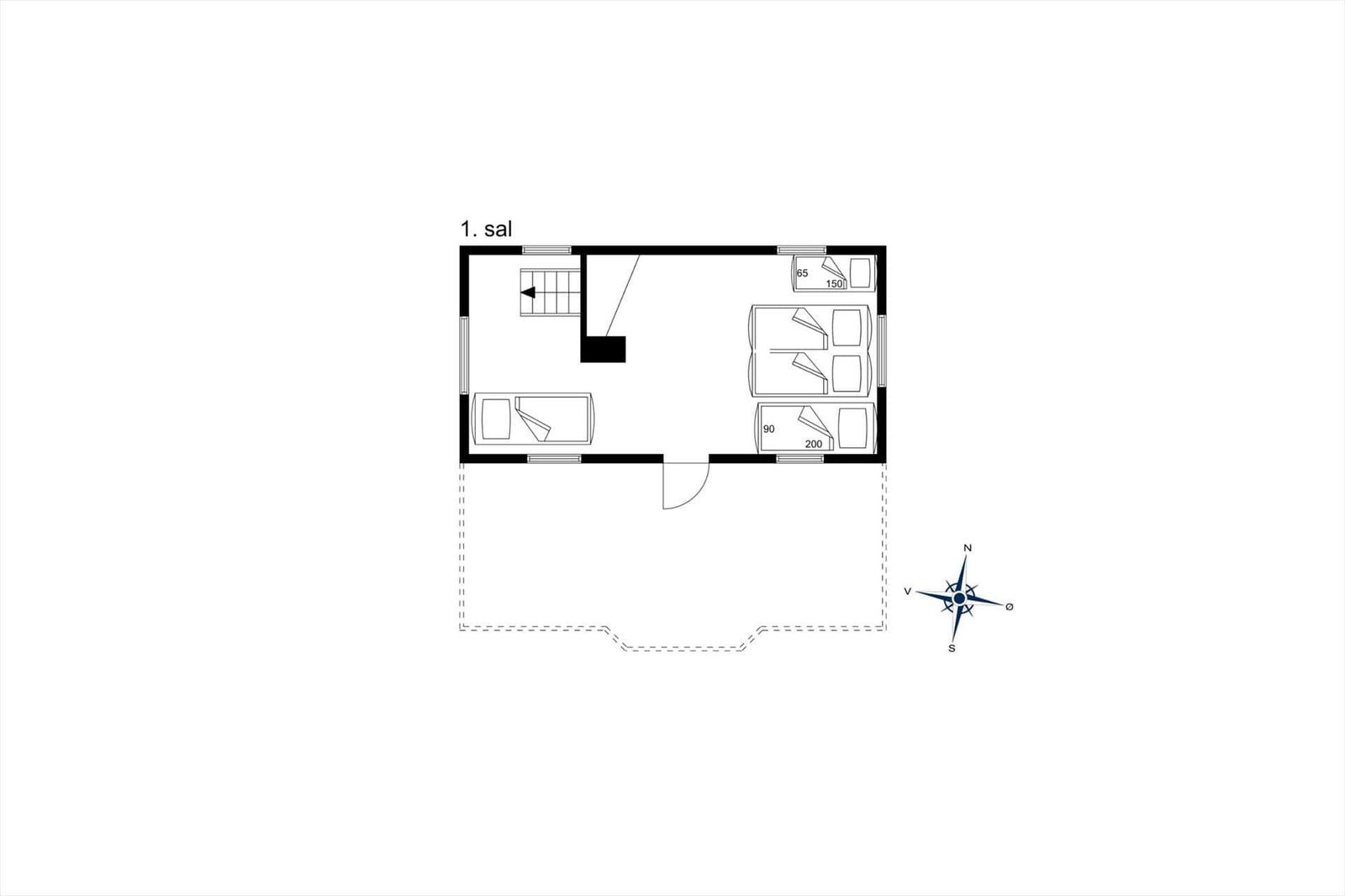 Erdgeschossplan mit Schlafbereich, Treppenhaus und Kompass.