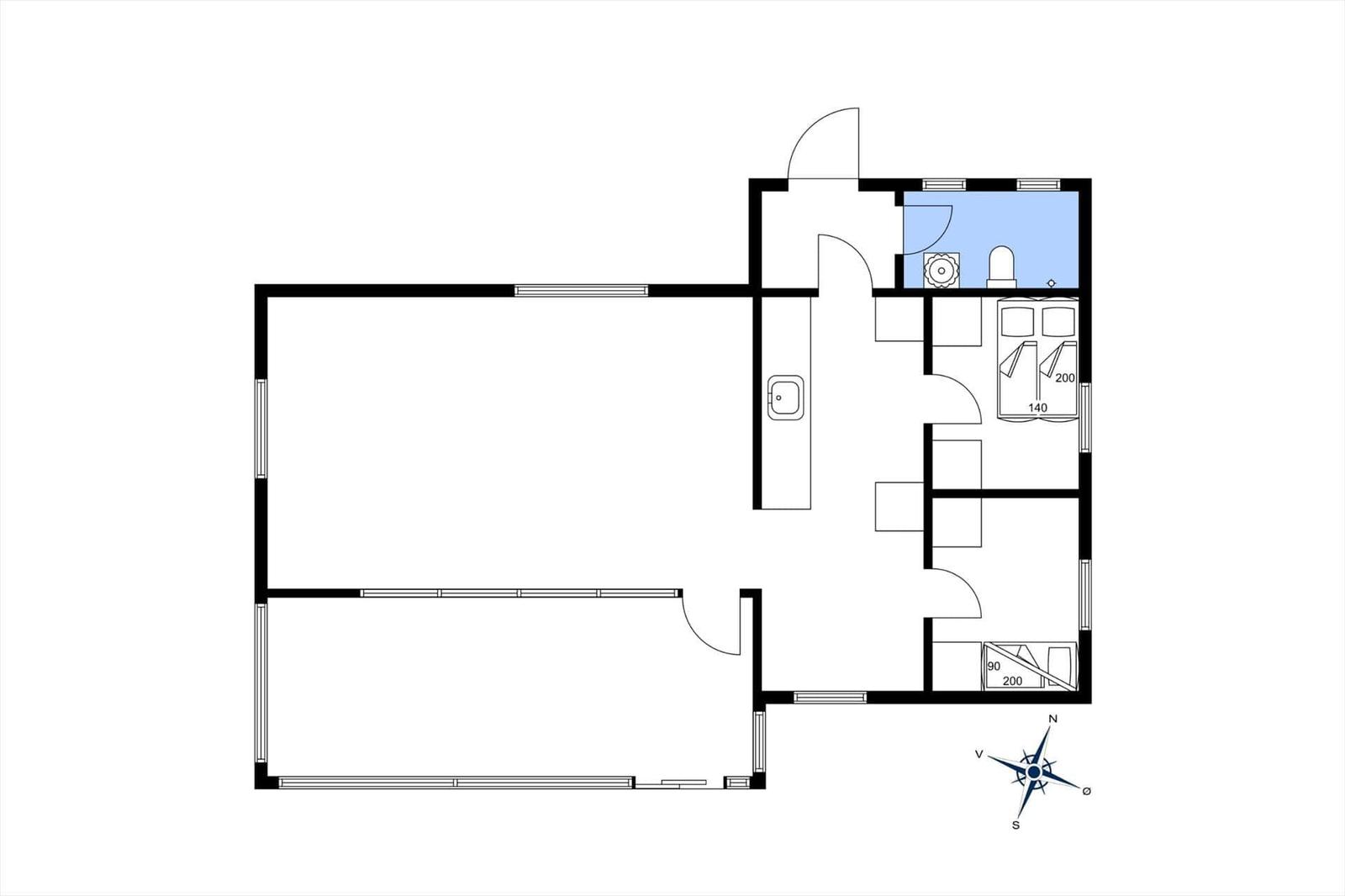 Apartment with kitchen, bathroom, and bedroom. Hall and living area are separate.
