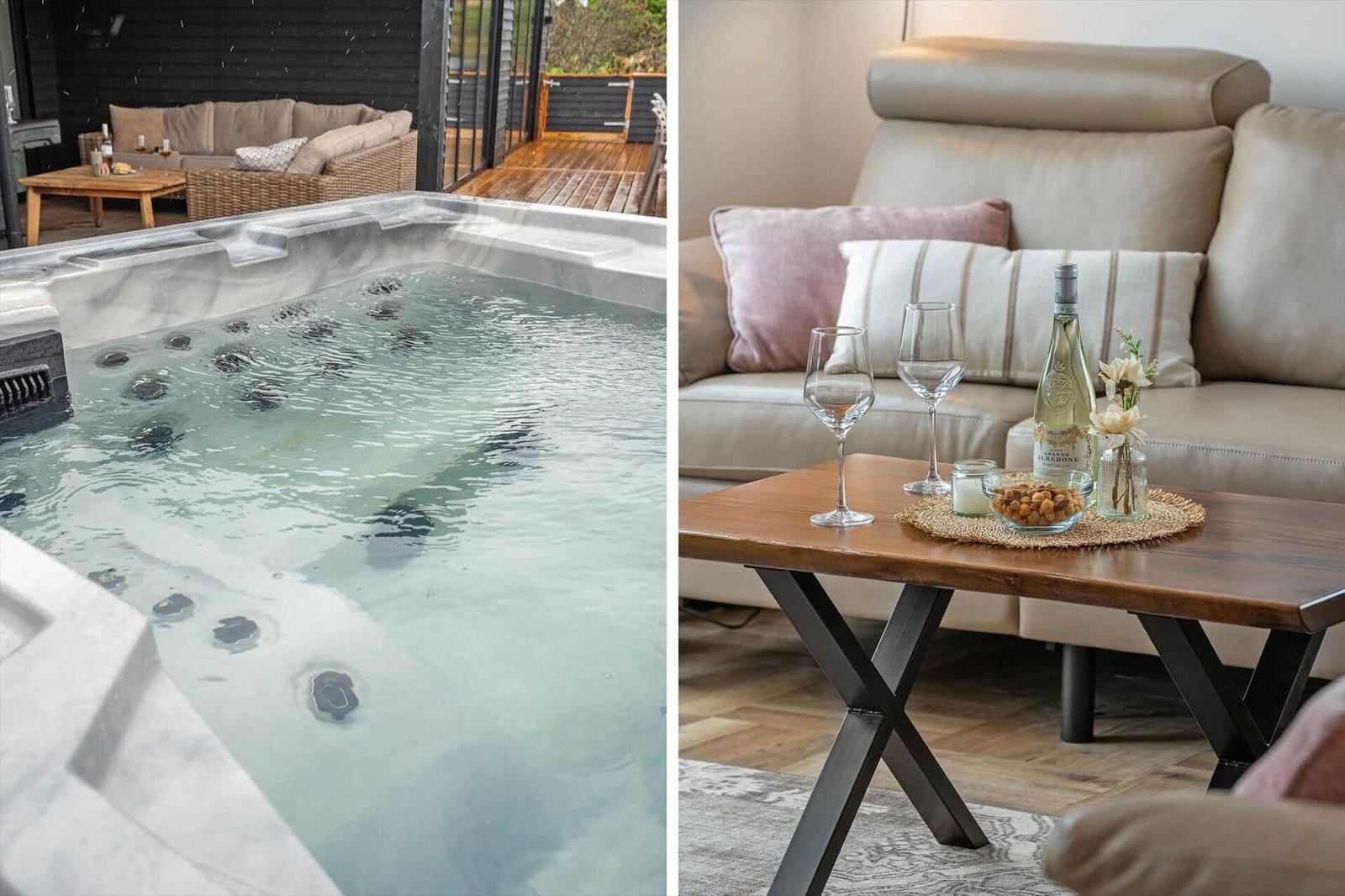 Außenwhirlpool mit Sitzgelegenheit. Wohnzimmer mit Sofa, Couchtisch und Getränken.